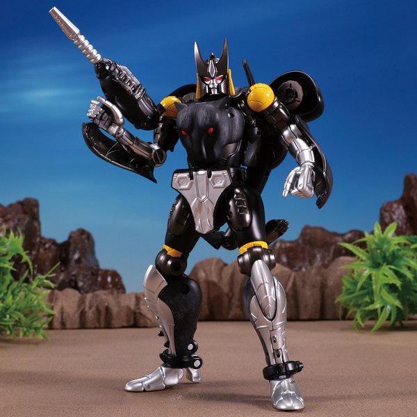 Masterpiece Mp 34s Shadow Panther Hi Res Images  (1 of 9)